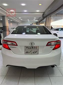 تۆیۆتا کامری